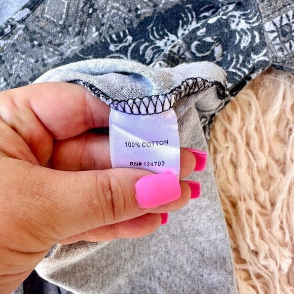 Geometric Blouse  - Picture 3 of 4